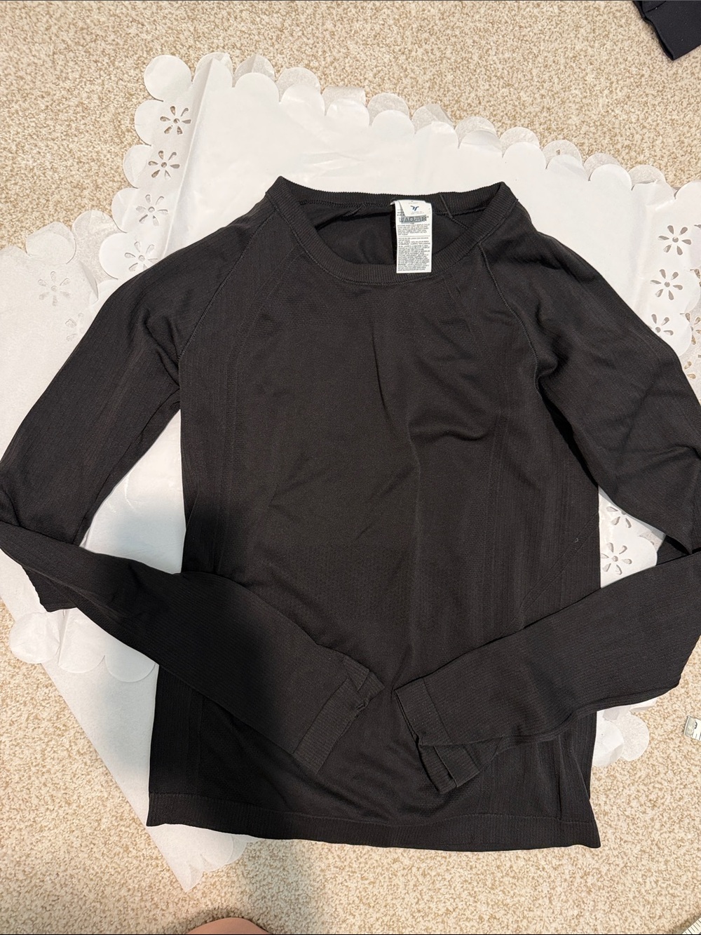 Old Navy Active Black Seamless Go-Dry Top